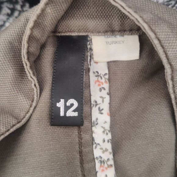 Divided by H&M Military style jacket size 12 clasp closure - Picture 6 of 7